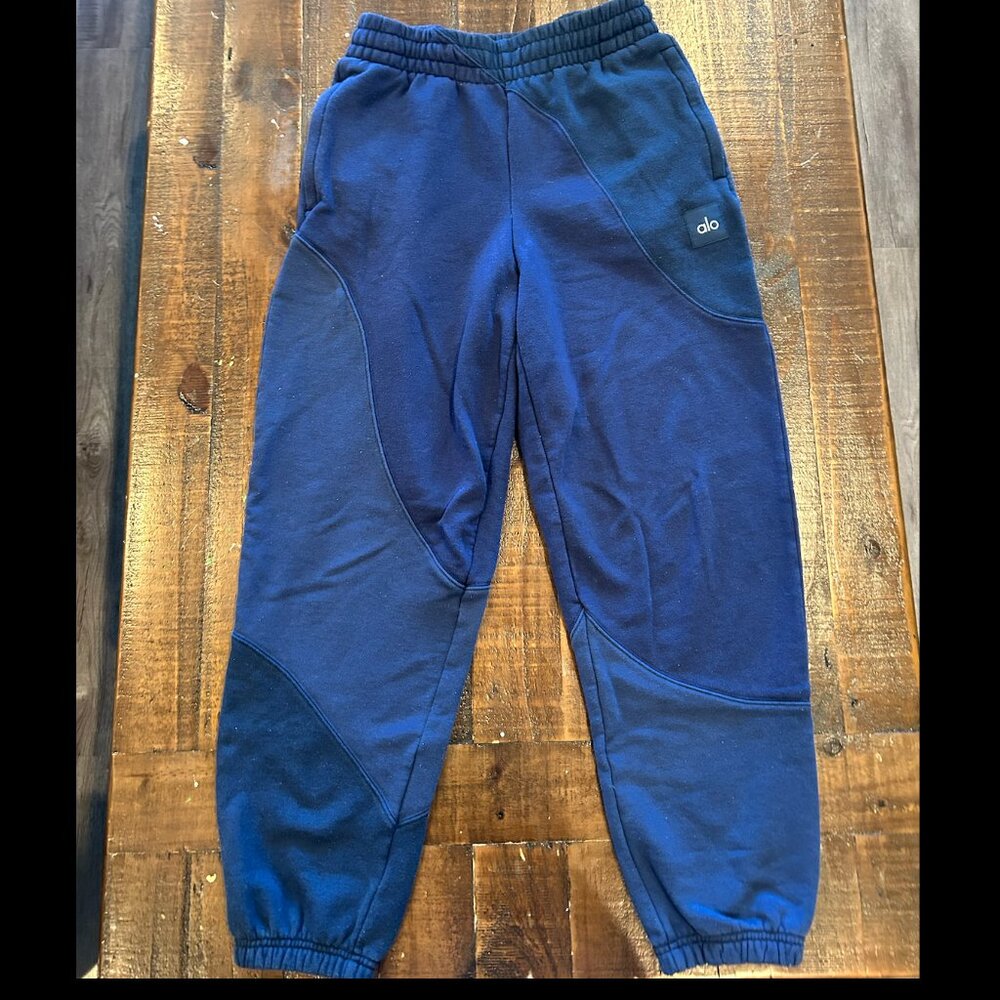 Alo Make Waves Sweatpant Navy Tonal size small